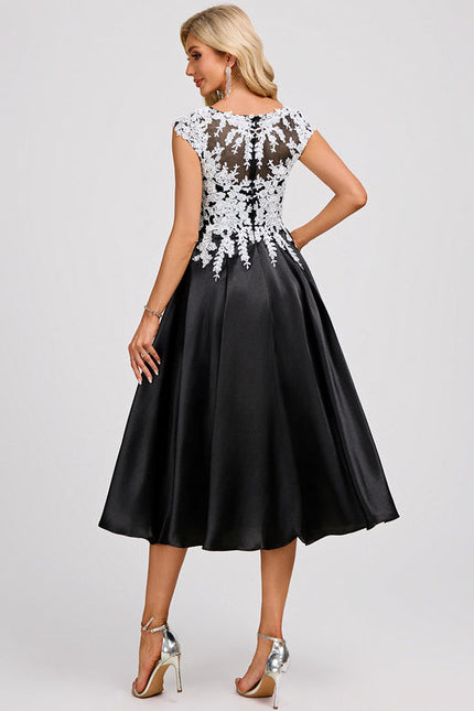 Robe Cocktail Élégante Noire - gallery 5