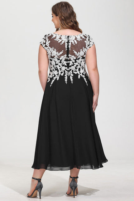 Robe Cocktail Élégance Noire - gallery 9