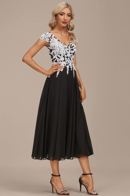 Robe Cocktail Élégance Noire - gallery 3