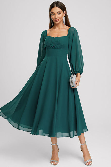 Robe Cocktail Émeraude Élégante