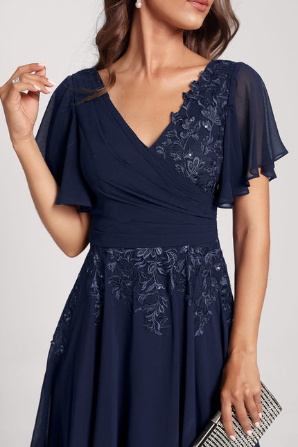 Robe Cocktail Noire Élégante - gallery 5