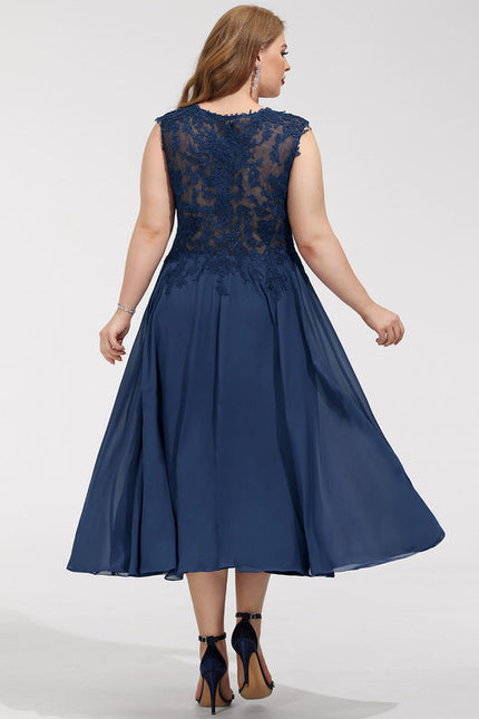 Robe Cocktail Élégance Noire - gallery 9