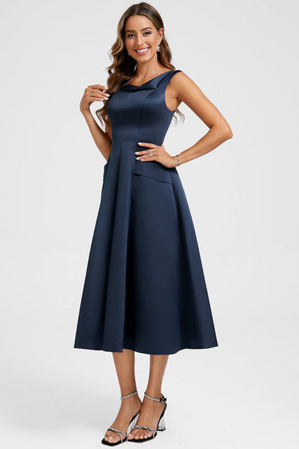 Robe Cocktail Satinée Chic - gallery 1