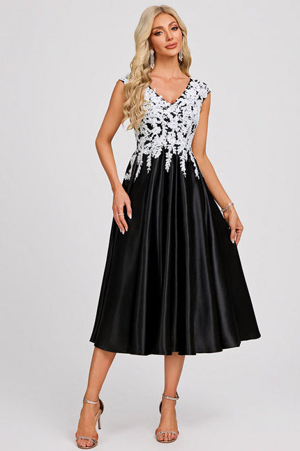 Robe Cocktail Élégante Noire - gallery 2