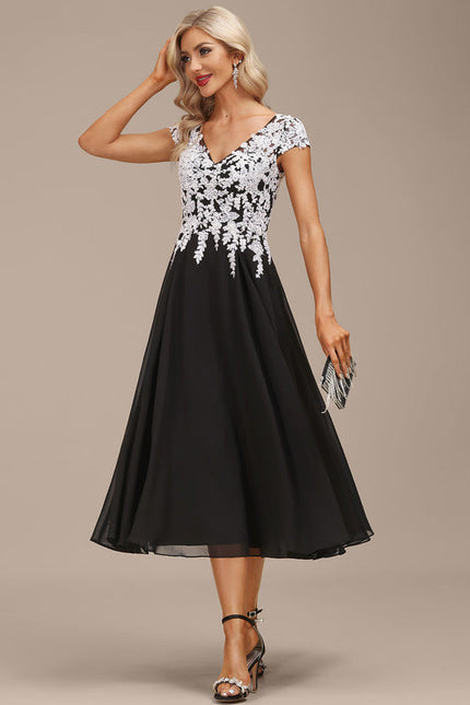 Robe Cocktail Élégance Noire - gallery 5