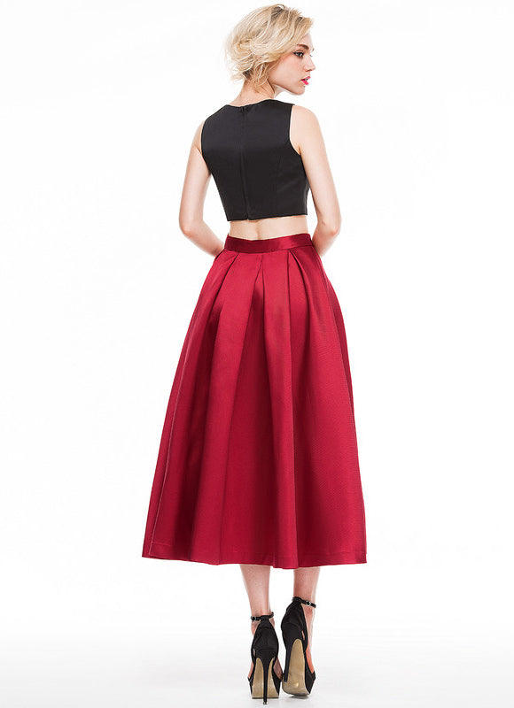 Robe Cocktail Rouge Satiné Élégant - gallery 3