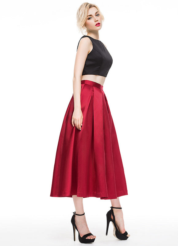 Robe Cocktail Rouge Satiné Élégant - gallery 4